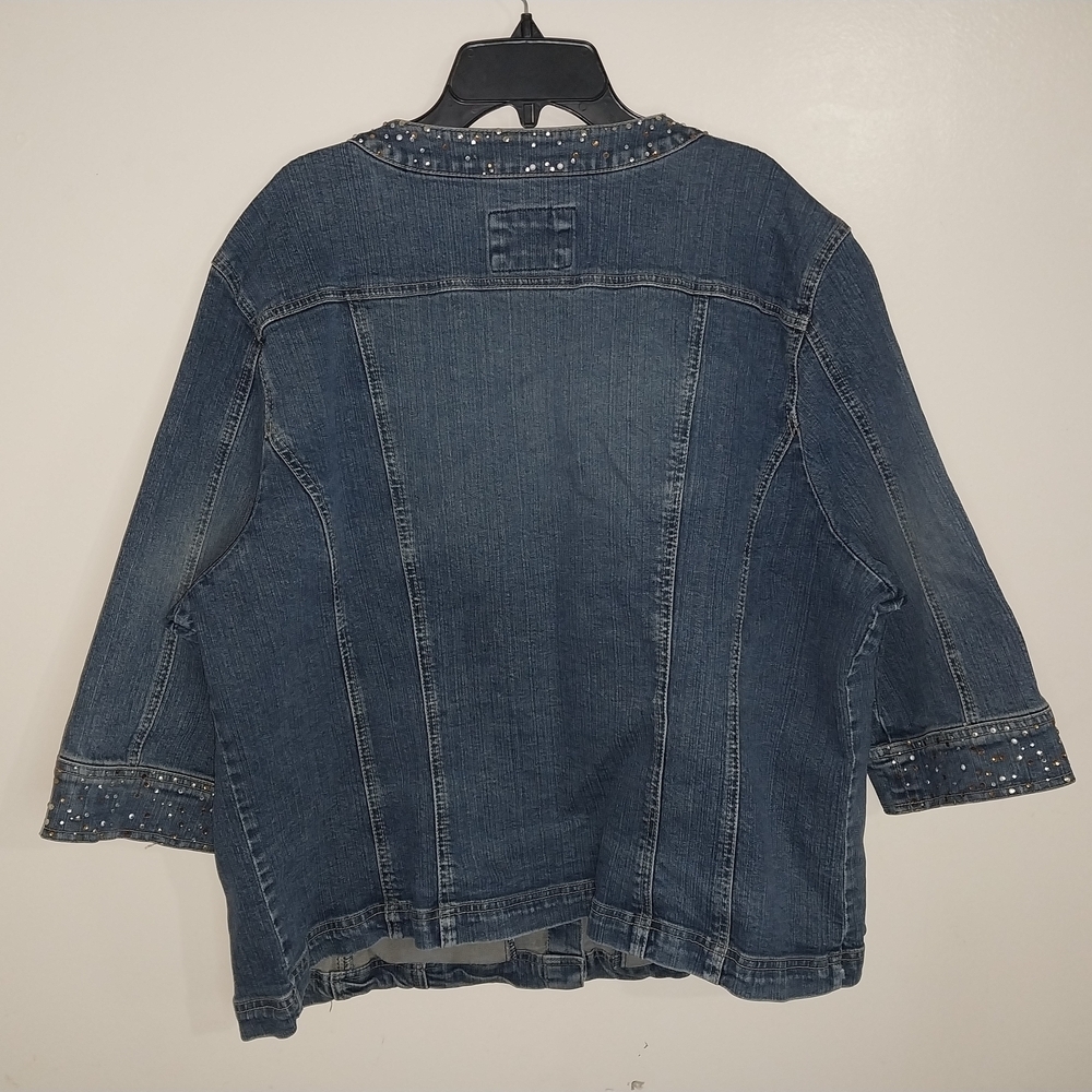 Live a Little Vintage Women's Blue Denim Jacket with Brass Button - Picture 2 of 8